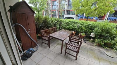 schöne moderne 2 ZKB ETW mit EBK, Fußbodenheizung und großer Terrasse