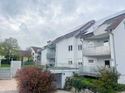Freundliches MFH mit 15 Einheiten, WHG 10 im OG.