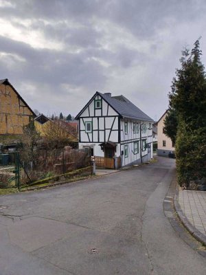 Ansprechendes und gepflegtes 3-Zimmer-Einfamilienhaus in Braunfels, Braunfels