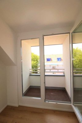 Hell und Modern! 2-Zimmer-Dachgeschosswohnung mit Balkon