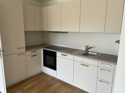 1. OG - NEUBAU ERSTBEZUG  3 Zimmer mit Balkon & Einbauküche in Hamburg Lokstedt