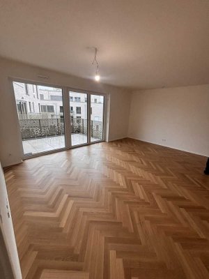 *ERSTBEZUG* 2-Zimmer-Wohnung im 3. OG mit Balkon in Düsseldorf-Niederkassel, Grenze Oberkassel