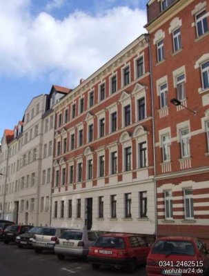 [] gohlis mitte [] kapitalanlage [] vermietete 3-raum im 3.og [] balkon [] parkett [] am park []