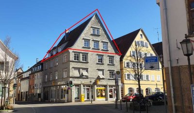 Altstadt-Lage, Top-Aussicht, bezugsfrei, von privat, sonnige 2-Zi-Maisonette, ideal für Tü.-Pendler