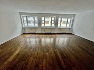 Bestlage Schwabing:  Wohnung / Gewerbe mitten in der Georgenstrasse