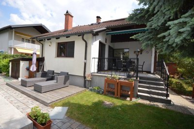 Großfamilien aufgepasst ! Viel Platz - Zweifamilienhaus in Traiskirchen.