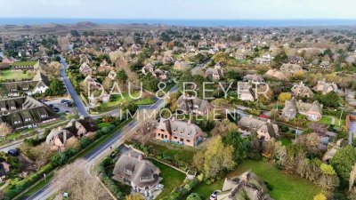 Kampen: Luxuriöses Ferienhaus unter Reet (Haus West)