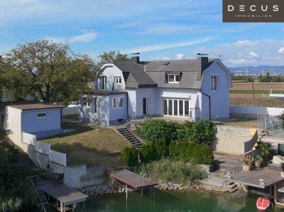 EXKLUSIVES SEEHAUS MIT EIGENEM STEG