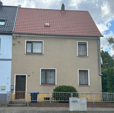Günstige 4-Raum-Doppelhaushälfte in Raguhn-Jeßnitz Jeßnitz (Anhalt)