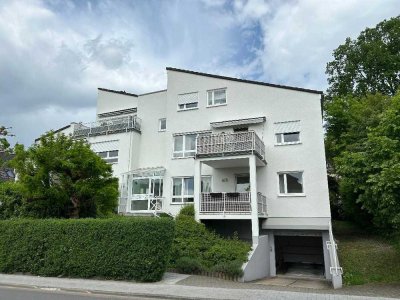 Geschmackvolle 3-Zimmer-Terrassenwohnung mit geh. Innenausstattung mit EBK in Kronberg im Taunus