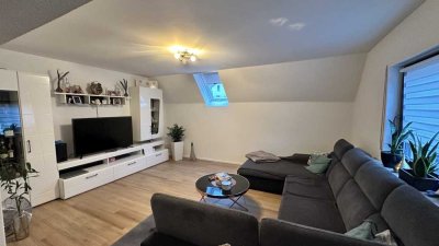 Modernisierte 4 Zimmer Wohnung cirka 112m² mit Balkon Garage + Stellplatz in Sersheim