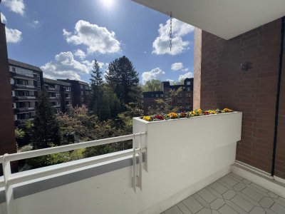 Frisch sanierte 3-Zimmer-Wohnung mit Balkon & Stellplatz im Grünen!