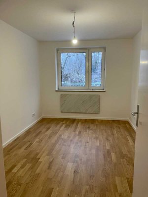 2 Zimmer  mit separater Küche