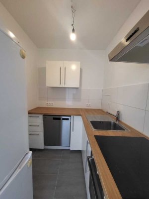 *Kapitalanlage oder Eigennutzung* LEERSTAND* 4-Raumwohnung EG links mit Balkon