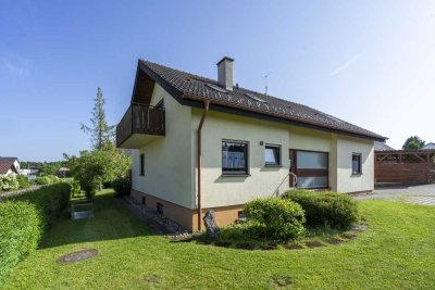 Gepflegtes Einfamilienhaus in sonnenverwöhnter Lage - Optimal für die Familie