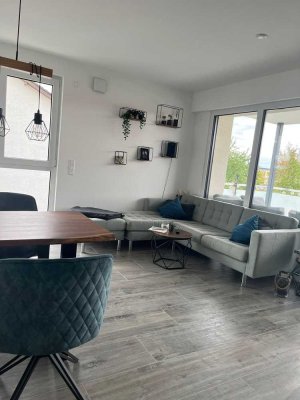 Moderne 3-Zimmer Wohnung mit Balkon in Nürtingen-Enzenhardt