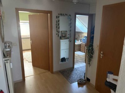 Freundliche und modernisierte 2-Raum-DG-Wohnung in Weiden