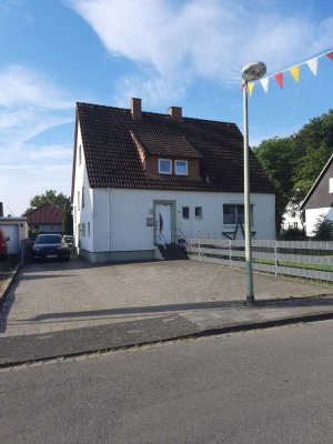 Gemütliches 1-2 Familienhaus mit großem Grundstück in Lippstadt