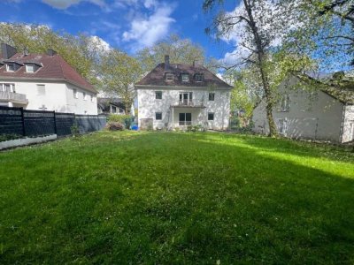 Freistehendes Haus mit großem Grundstück
