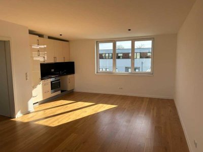 Neuwertige 2-Zimmerwohnung mit großer sonniger Dachterrasse frei ab 1. Oktober 2025