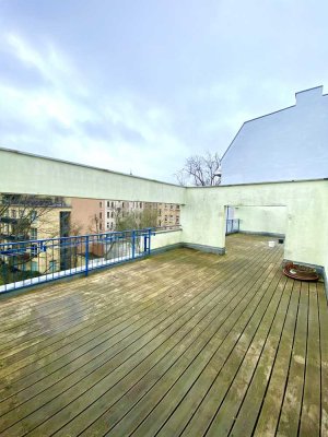 2 Zimmer - 40m2 Terrasse - neue Küche / Bad - am Renée-Sintenis-Platz