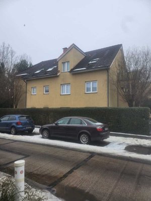 Gut geschnittene 4-Zimmer  Garten-wohnung  in Altglienicke