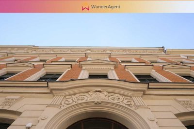 Spannende Anlage ++ Großzügige 2 Zimmer in historischem Altbau ++ Südbalkon