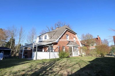 Modernes Einfamilienhaus in rückwärtiger Lage in Henstedt-Ulzburg