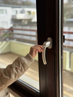 ** 3-Zi. Familienwohnung |  großzügiger Balkon **