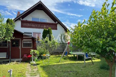 ** Familien aufgepasst - EFH mit Bauplatz in ruhiger Lage **