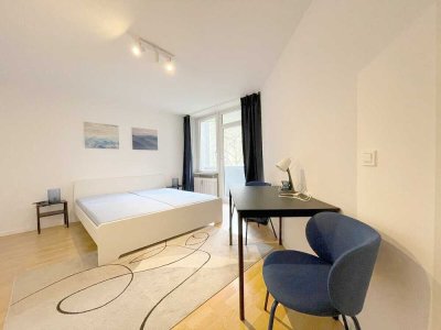 Sehr schöne renovierte WG-geeignete 2 Zi.-Whg. mit Südwest-Balkon und Einbauküche in ruhiger Lage