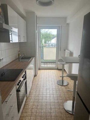 WG-geeignete, möblierte 2-Zimmerwohnung in ruhiger Lage von Niehl