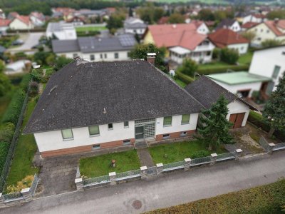 Bungalow aus den 70er Jahren mit ausbaubarem Dachboden
