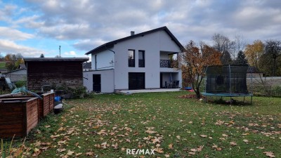 Raum zum Wohlfühlen: Mehrfamilienhaus in Völlerndorf