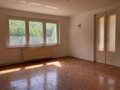 Großzügige, helle 145 m2 Wohnung im Grünen