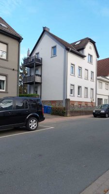Helle gut geschnittene 2-Raum-Wohnung mit EBK in Kelkheim