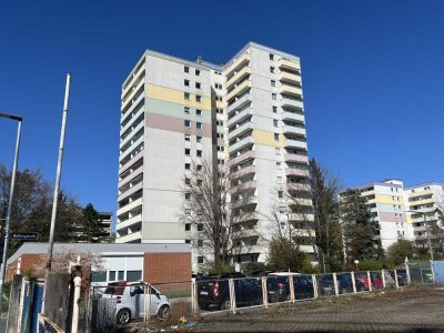 2-Zimmer-Wohnung mit Balkon, Aufzug & Tiefgaragenstellplatz in Fürth – zentrumsnah am Praterweiher