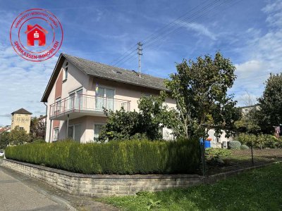 Großzügiges Zweifamilienwohnhaus
in begehrter Lage von Tauberbischofsheim