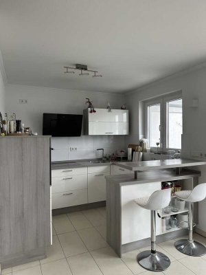 Moderne Penthousewohnung in erster Rheinlage