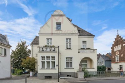 Großzügige Altbau-Erdgeschosswohnung mit ca. 140 m² in begehrter Lage von Bedburg