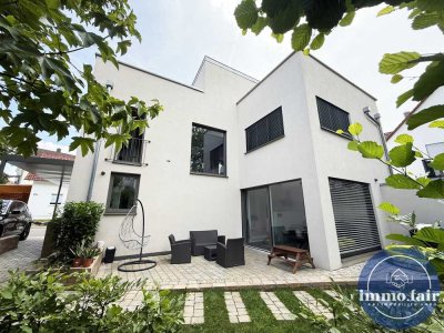 Luxuriöses Wohnhaus in schöner Wohnlage mit Einliegerwohnung