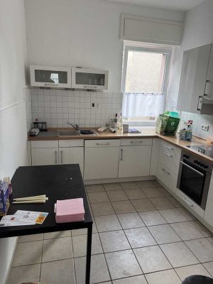 4-Zi-Wohnung, SG-Mitte, Wintergarten, Stellpl.;  EBK