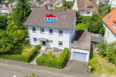 ++ KRAG Immobilien ++ Zwei Generationen unter einem Dach: separate Wohnungen, Garten, Ausbaupotenzia