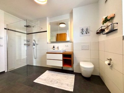 JETZT ODER NIE: Barrierefreie Erdgeschosswohnung mit eigenem Garten und hochwertiger Ausstattung