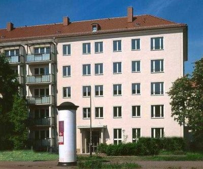 Studenten willkommen - passende 2-RWE in Top-Lage!