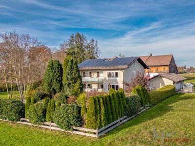 Berg - Wunderbares Zweifamilienhaus / 1.700m² Grund / Nur wenige 100 Meter z. See / OG+DG beziehbar!