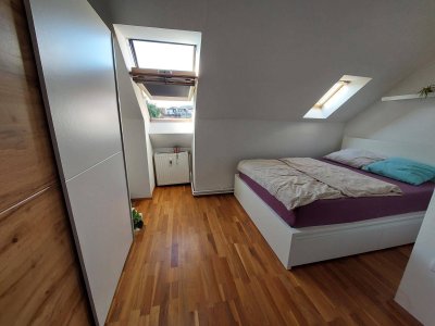 Zentrale 2-Zimmer-Wohnung ab 1.10.2025 bis 31.7.2026 zu vermieten