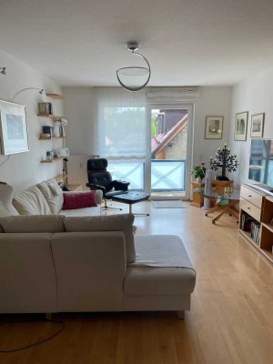 78m² möblierte 3-Zimmer-Whg. mit 2 Balkonen & 2 Stellplätzen