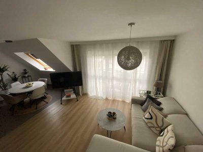 In Großkrotzenburg: Gepflegte Maisonette-Wohnung mit 3,5 Zimmern und Balkon