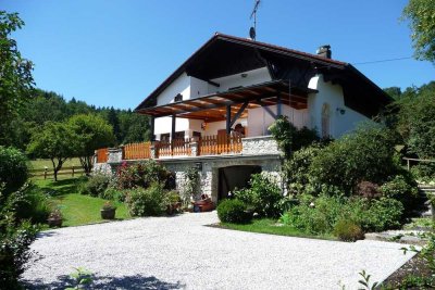Wohnen, wo andere Urlaub machen 4-Raum-Einfamilienhaus mit EBK in Peißenberg